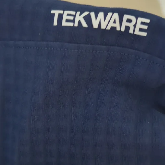 The North Face Men's Tekware™ Grid ¼-Zip jacket in navy - Picture 4 of 11